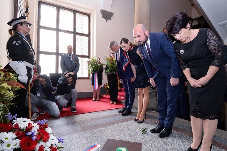 240506_Slavnosti_svobody_Prijeti_pieta_radnice_4