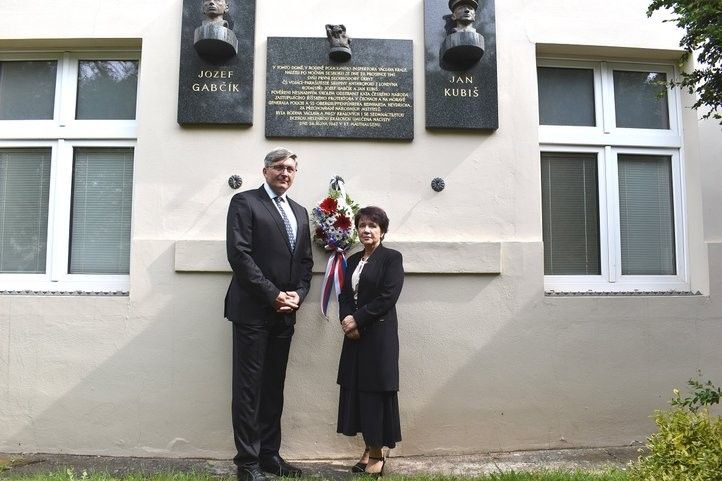 240527_anthropoid_02