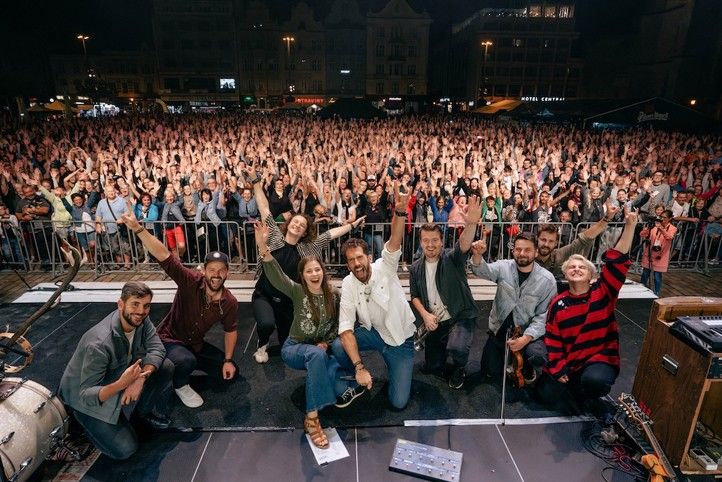 240828_Na_Ulici_jelen_1