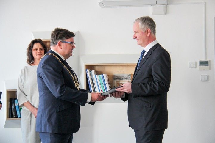 250206_Dekan_FAV_Zelezny