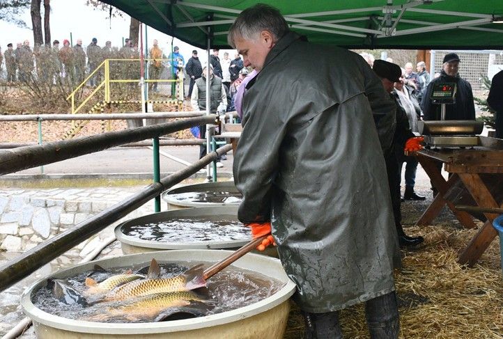 250410_Velikonocni_prodej_ryb