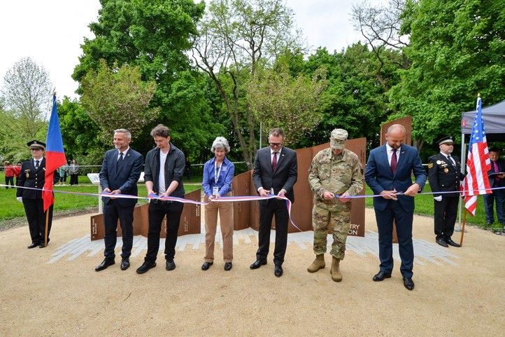 250503_Slavnosti_svobody_Pamatnik_Infantry_Division_6