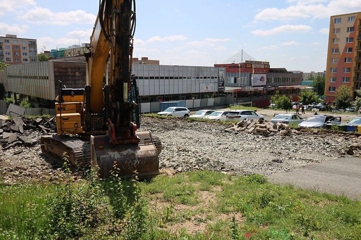 250611_parkovaci_dum_atom_04