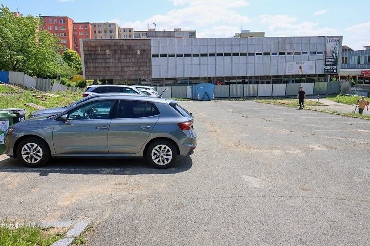 250611_parkovaci_dum_atom_06