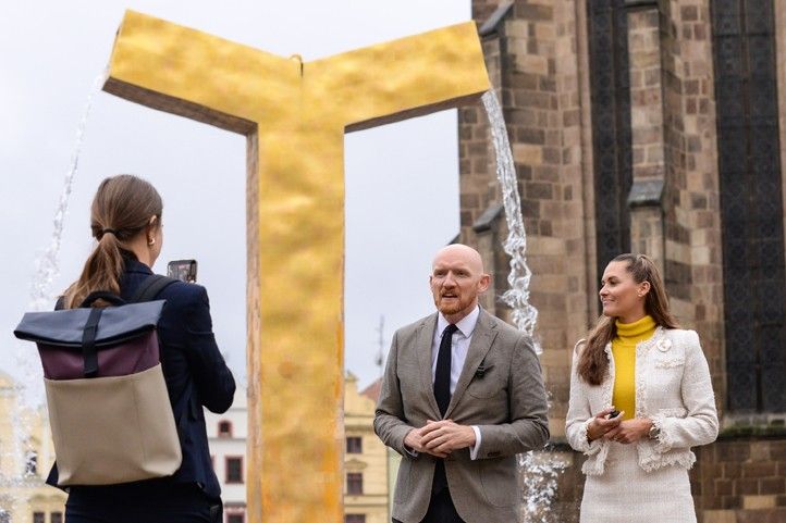 251008_Prijeti_britanie_velvyslanec_5