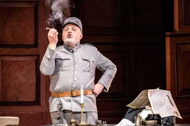 251020_DJKT_Jezek_Thalie