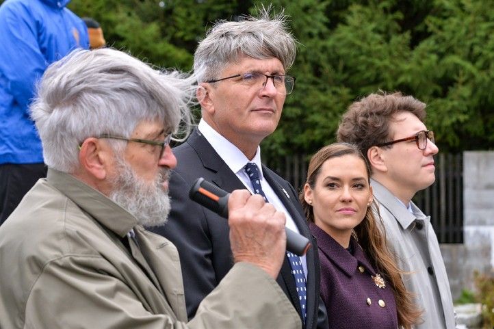 251031_Pamatnik_Eret_1