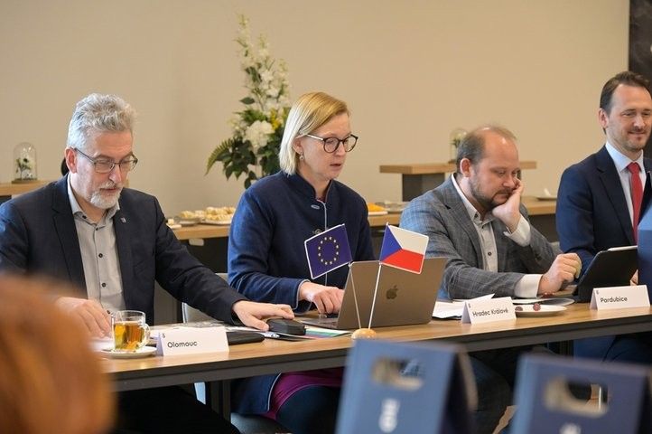 Setkání zástupců metropolitních oblastí a aglomerací v Hradci Králové. Fotografie: ITI Hradecko-pardubické aglomerace 251128_iti_03