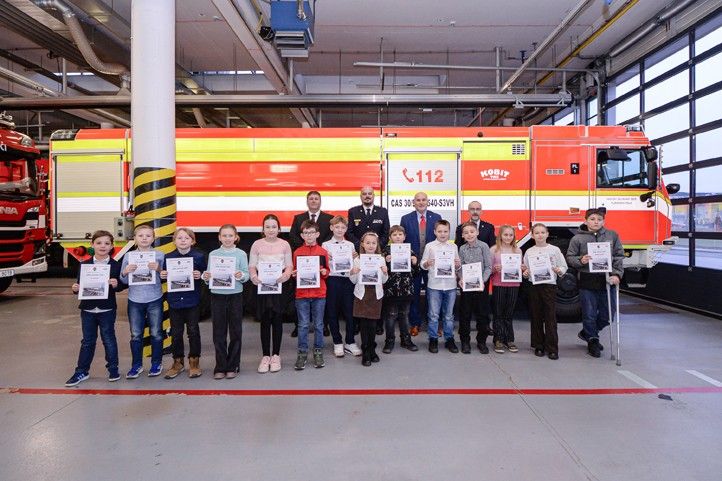 Vyhlášení výsledků soutěže Kdy zavolat 150 (fotografie: M. Pecuch) 251208_Kdy_volat_150_1