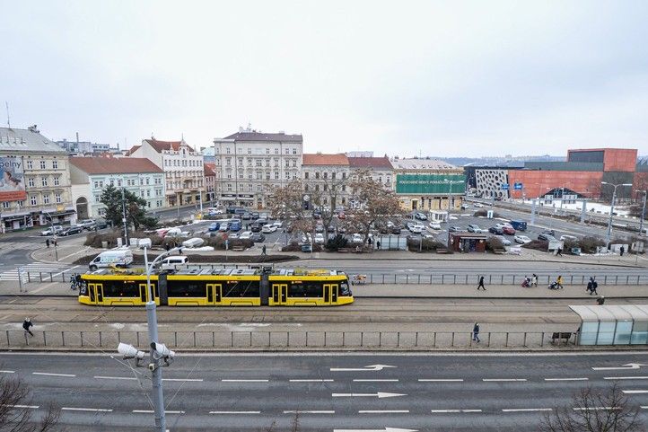 Sady Pětatřicátníků - současný stav (fotografie: M. Pecuch) 260205_Sady_Petatricatniku_1