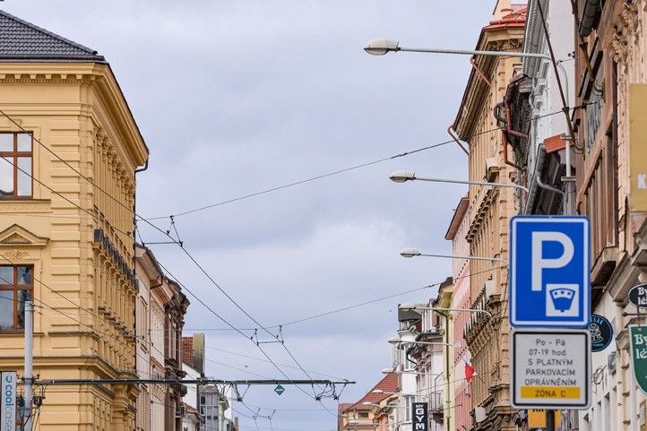 260326_Osvetleni_lampy_centrum_3