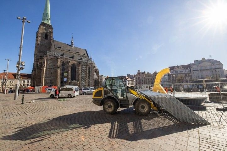 260408_rekonstrukce_náměstí_republiky_01