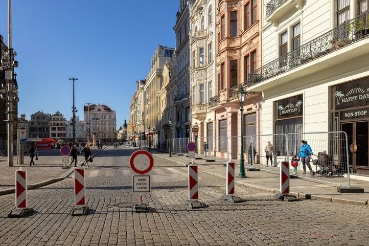 260408_rekonstrukce_náměstí_republiky_03