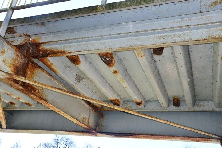 Rekonstruovaná lávka (fotografie: R. Žáková) 260415_Lavka Struncaky_pred_3