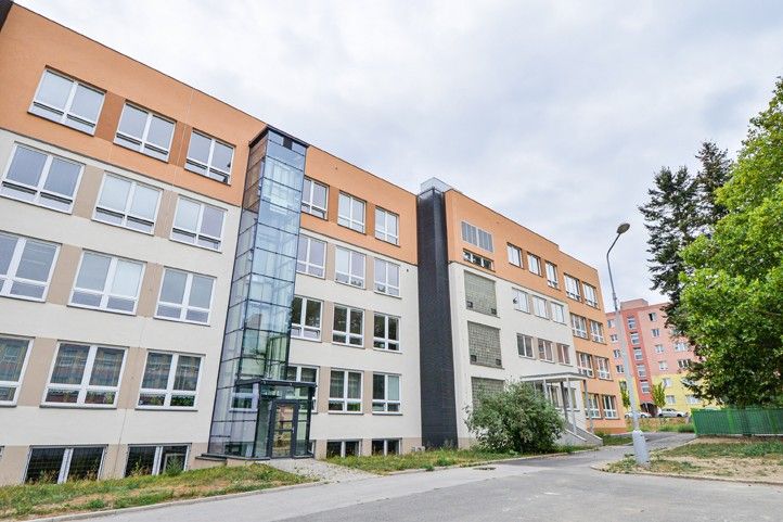 Dostavba 13. ZŠ (fotografie: M. Pecuch) 260831_13_ZS_3