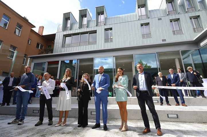 Zrekonstruovaný objekt na Klatovské 19 (fotografie: Z. Vaiz) 260921_Klatovska_19_2